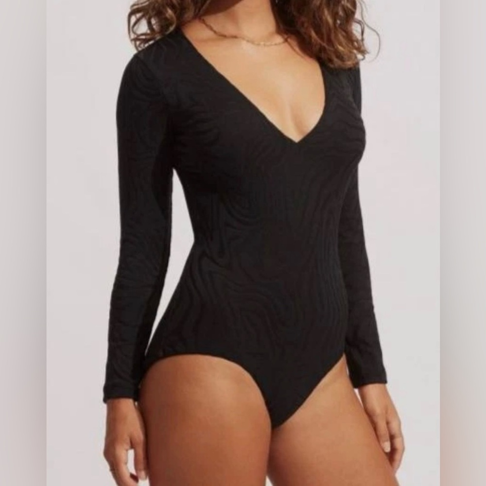 Seafolly Womens Full Sleeve One Piece Swimsuit Black Size 8 Second Wave Rtl $200